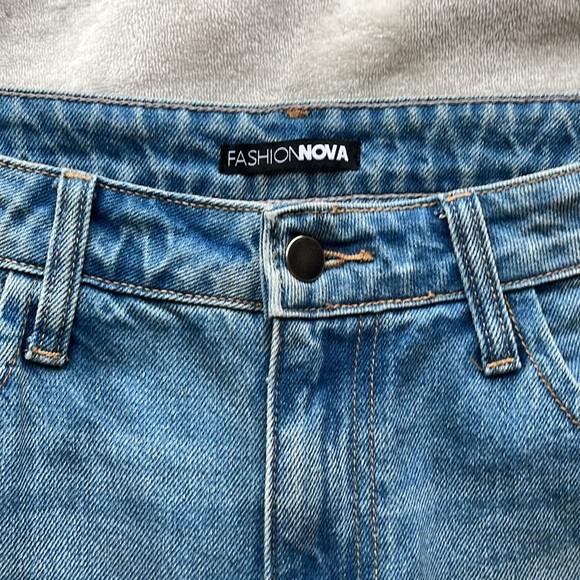 100% Cotton Distressed Jeans - Picture 7 of 8